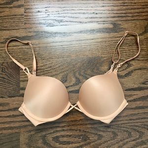 Victoria’s Secret 32A Bombshell Plunge Push-Up Bra